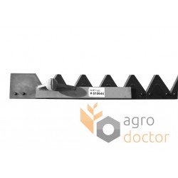 Knife assembly 610644 suitable for Claas for 3000 mm header - 41 serrated blades , w/o head