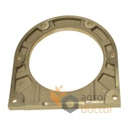 Crankshaft oil seal housing R125027 [John Deere]