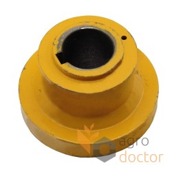 Shaft hub 80393902 for transmission of combines New Holland