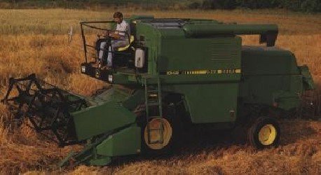 Combine harvester JOHN DEERE 1032–1055